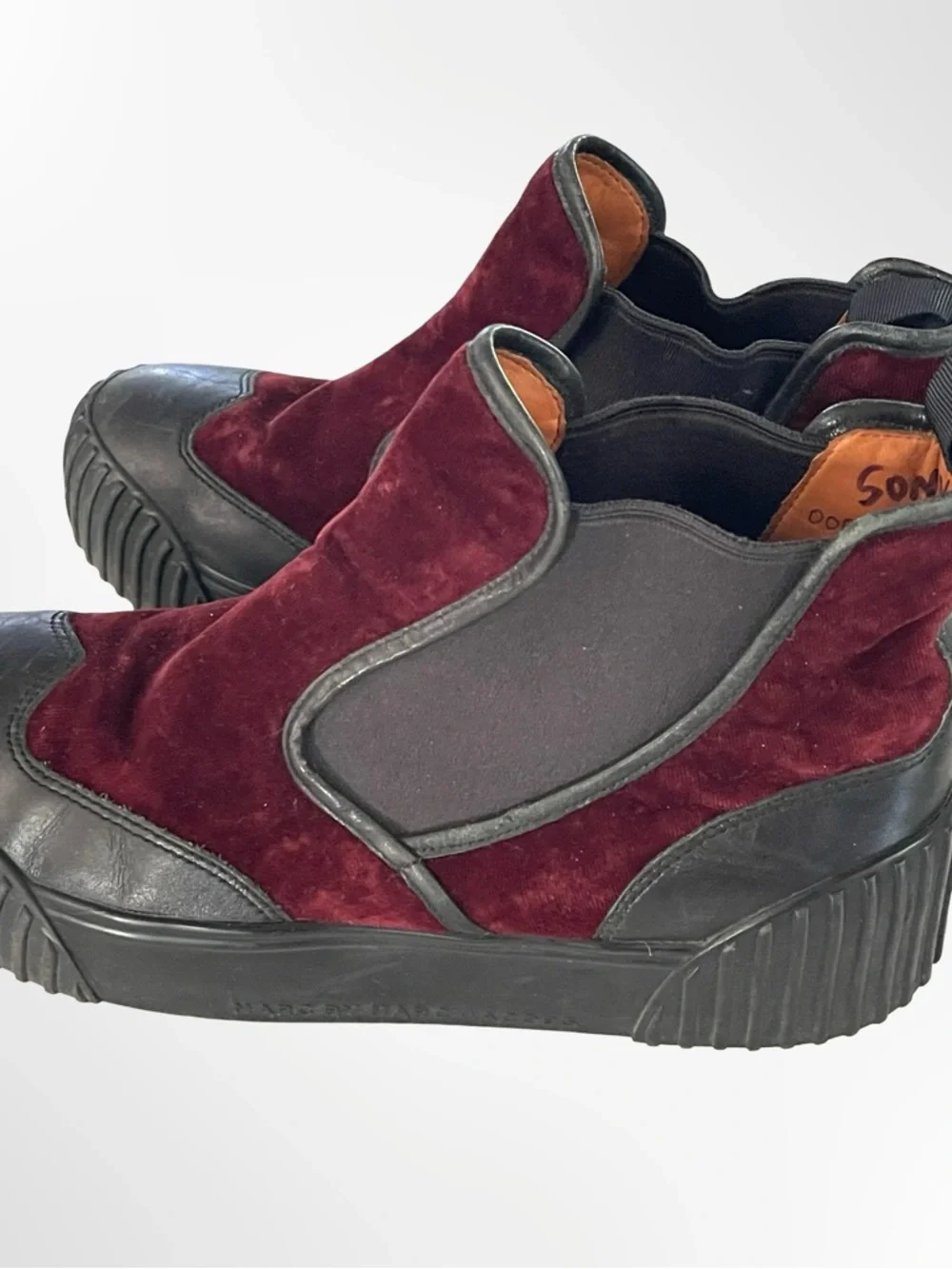 Marc By Marc Jacobs Men's Burgundy Suede Chukka Boots in 40